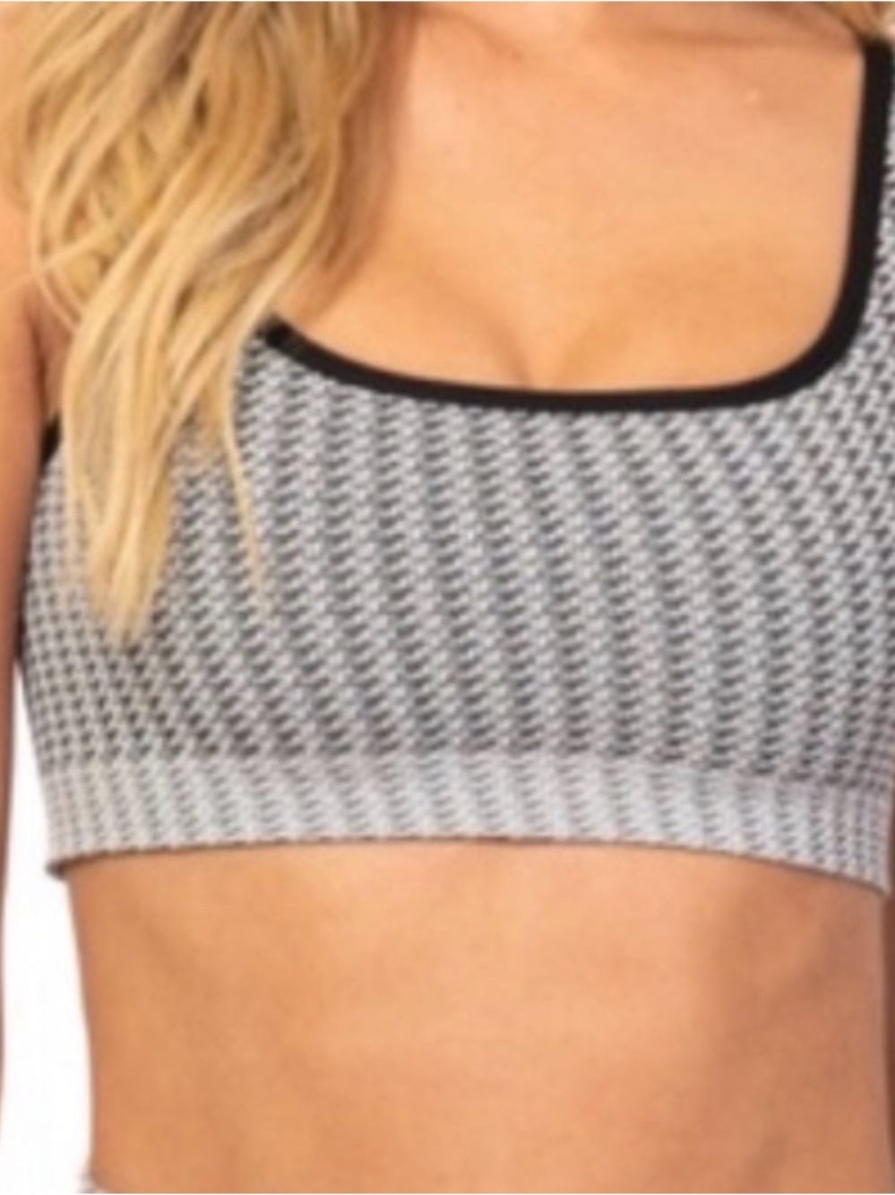 TLA by Morgan Stewart houndstooth sport bra size XS
